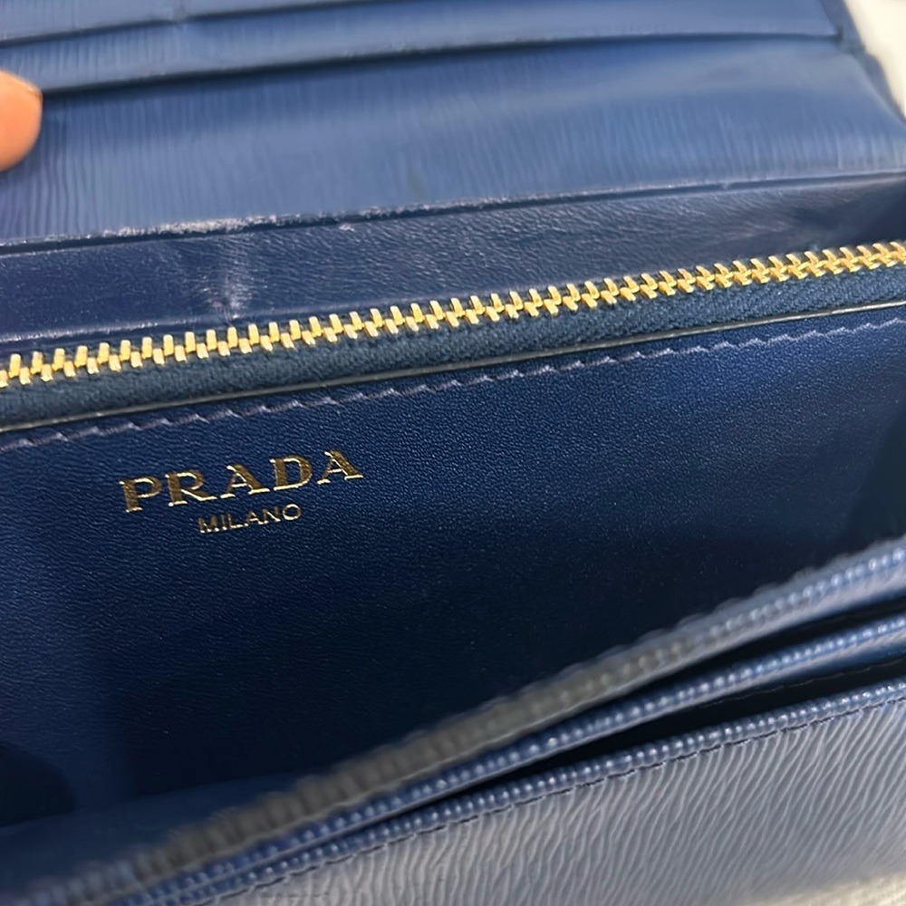 Authentic PRADA MILANO blue long wallet with COA - Picture 12 of 17